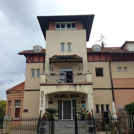 Hotel Joshe Mari Бакио Екстериор снимка